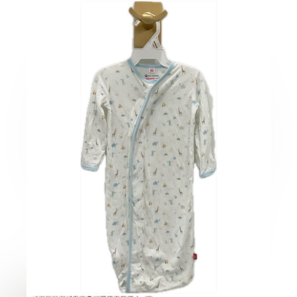 🔴 MAGNETIC ME LITTLE BITTY ONE MODAL MAGNETIC GOWN & HAT SET🔴 - Picture 2 of 13